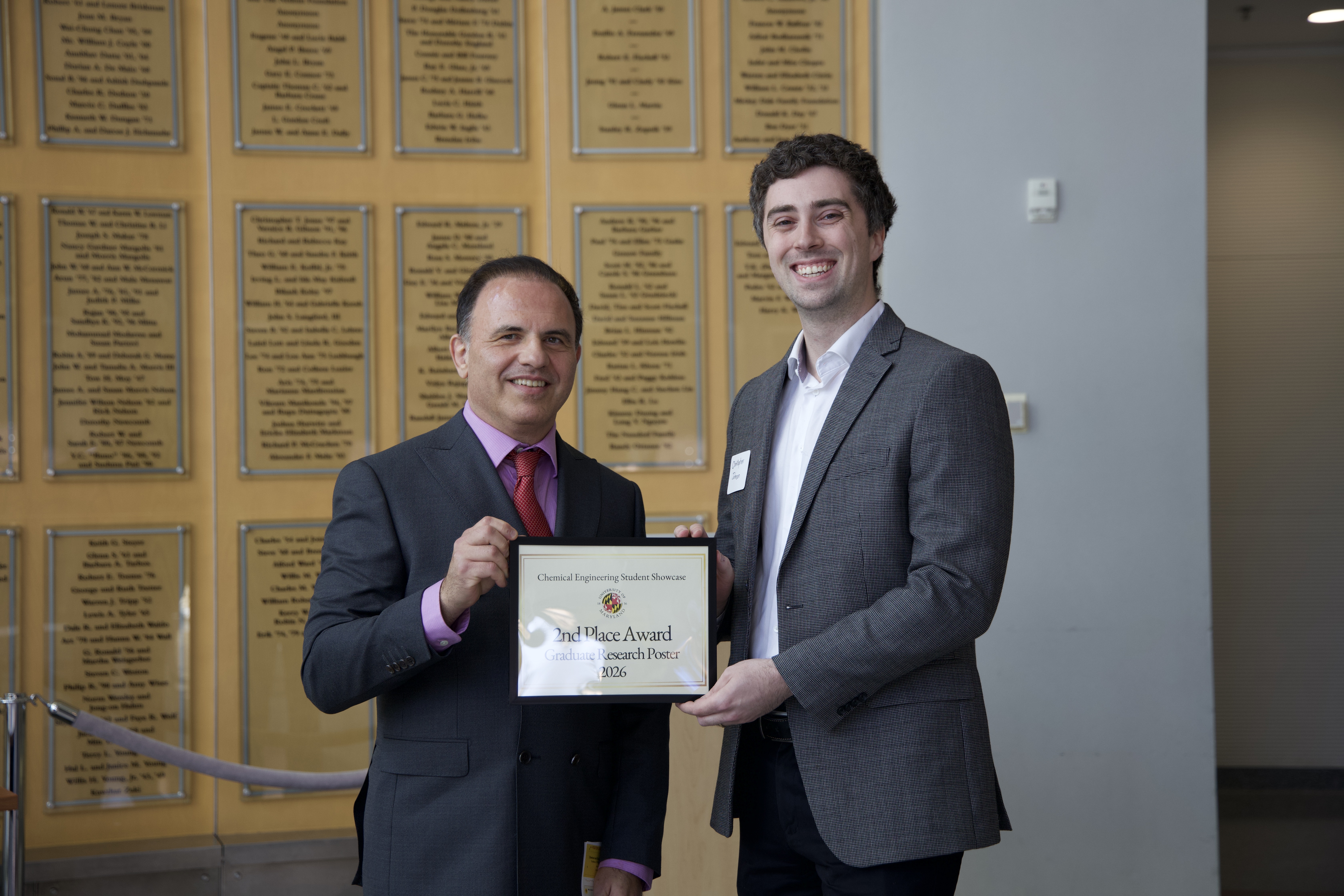 Poster describing low-temperature battery research gets second place at UMD Showcase